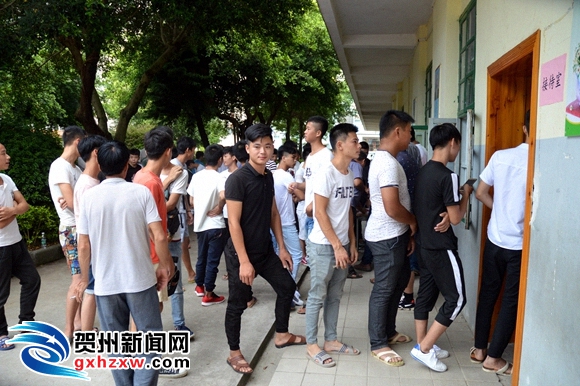 桂岭镇:征兵体检正当时_八步_贺州新闻网