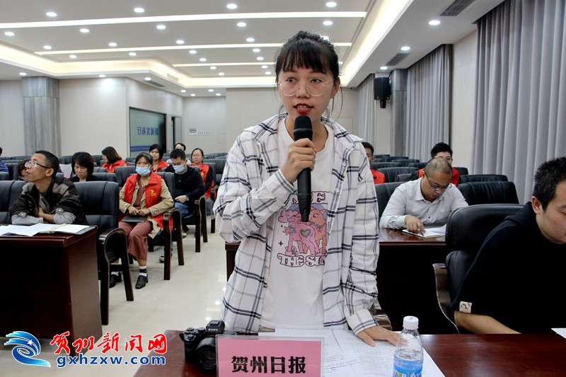 贺州常住人口_贺州学院(2)