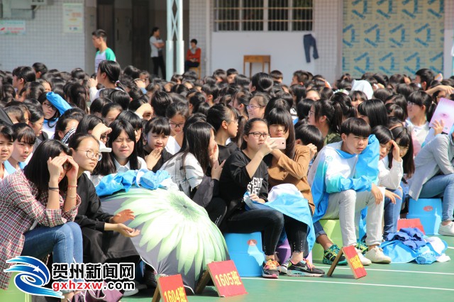 戏曲走进桂梧高中精湛表演展示戏曲魅力