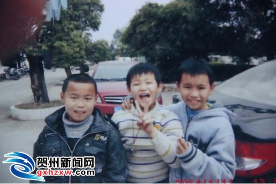 亲朋<em>众志</em>成城 为救10岁烧伤<em>男童</em>齐尽力 - 贺州